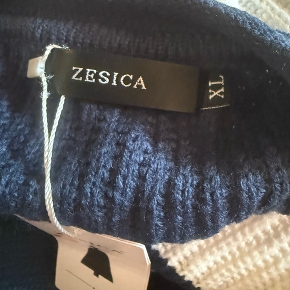 Zesica Striped Navy and White Women's Oversized Sweater - Picture 6 of 6